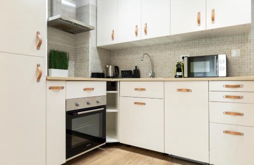 Cluj County Apartment | Cozy Nest Inn Spring Apartment: Family-Friendly Comfort