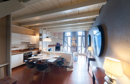 Marone Apartment | Serene Nest on the Lake with Private Beach & Top Amenities