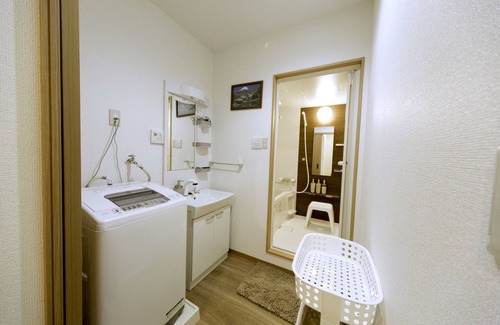 Itabashi Apartment | Cozy Nestle Tokyo Duplex with Breakfast and Kitchen Access