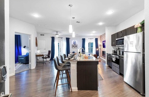 Medical Center District Apartment | Relax at The Ambience: WFH Oasis near Medical Center
