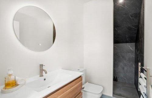 Jacks Point House | Relaxation Awaits at Nestled Below the Remarkables
