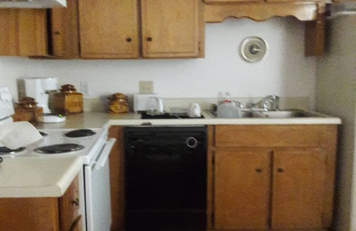 Hinesville House | Discover Nestled in Nottingham: Perfect for Families!