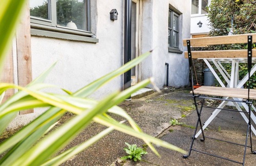 Moylegrove Cottage | Discover Moylegrove: Oceanfront Retreat with Spa & Breakfast