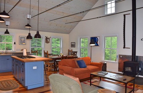 Huntington House | Serene Retreat at Hump Base: Pool & Family Amenities