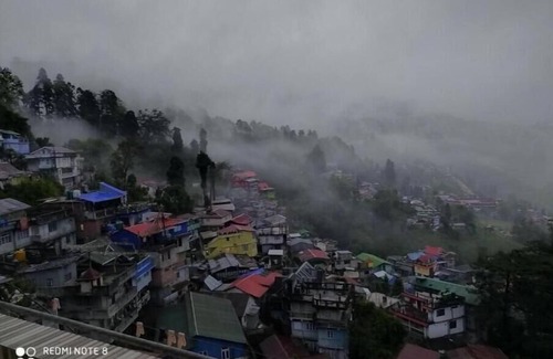 Darjeeling Apartment | Relaxing Escape at Sparrow Nest Homestay in Darjeeling
