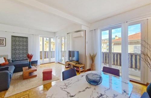 Quartier du Port Apartment | Nestor&Jeeves - TROPI AZUR - Terrace - Place du Pin