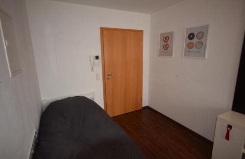 Biberach an der Riss Apartment | Modern Apartment Near University with High-Speed Internet
