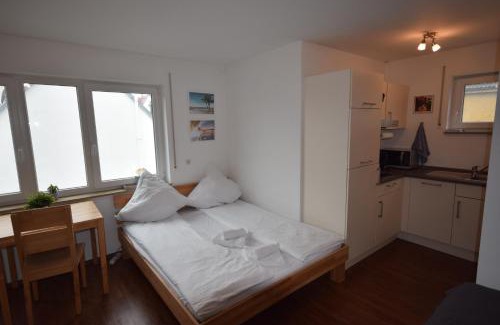 Biberach an der Riss Apartment | Modern Apartment Near University with High-Speed Internet