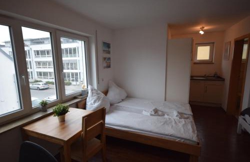 Biberach an der Riss Apartment | Modern Apartment Near University with High-Speed Internet
