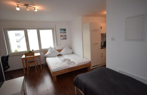Biberach an der Riss Apartment | Modern Apartment Near University with High-Speed Internet