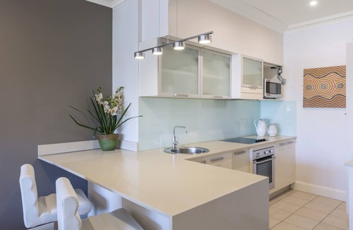 Woolloomooloo Hotel | Premier Stay at Nesuto Woolloomooloo with Family Amenities