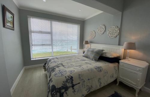Eersterivierstrand Apartment | Oceanfront Bliss at Net Hier - 4 Star, Rated 9/10!