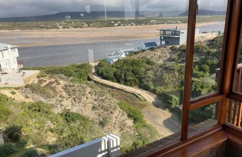 Port Beaufort House | Serene Oceanfront Retreat at Net Net Holiday Home