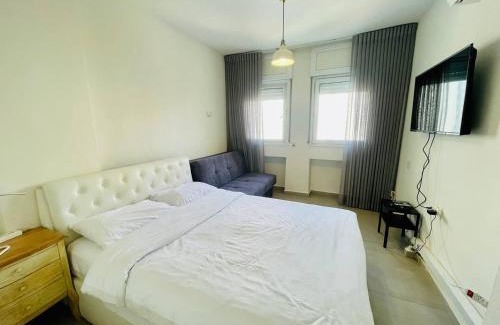 Netanya Apartment | Oceanfront Netanya Sea Studio with Exceptional Guest Ratings