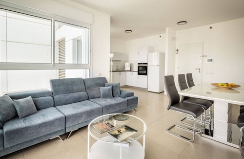 Netanya Apartment | Cozy Netanya Seaside High-Rise Apartment with Family Amenities