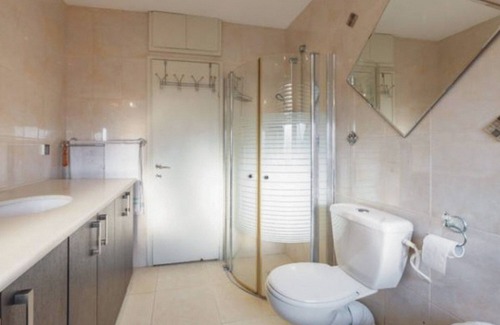 Netanya Apartment | Family-Friendly 4-Room Apartment in Vibrant Netanya