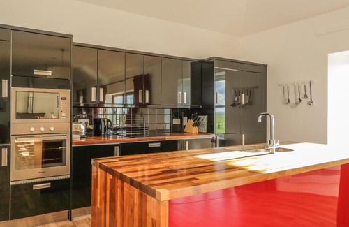 Rothesay House | Explore Nether Stravannan South: Ocean View & Pet Friendly