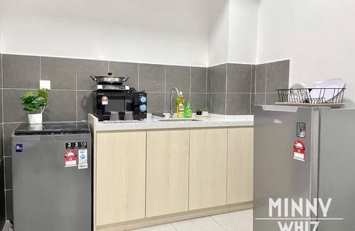 Cheras Apartment | Budget-Friendly Netizen Balcony View with Pool Access