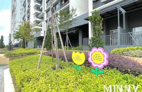 Cheras Apartment | Walk to MRT: Family-Friendly Stay with Pool Amenities