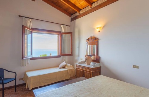Roseto degli Abruzzi House | Experience Netta by Interhome: Pet-Friendly Oceanfront Retreat