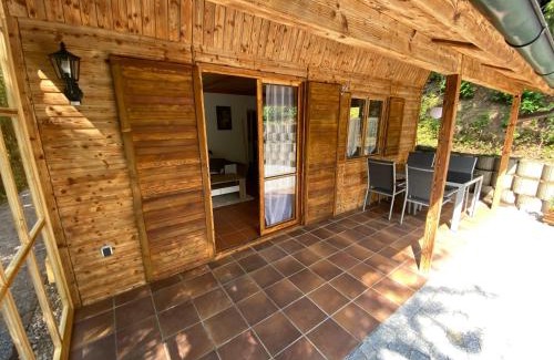 Hutthurm Apartment | Pet-Friendly Retreat at NEU! Chalet Ilztal - Rated 9/10