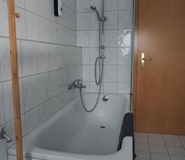Oberhof Apartment | Family-Friendly Haven for Up to 6 Guests - Rated 9/10