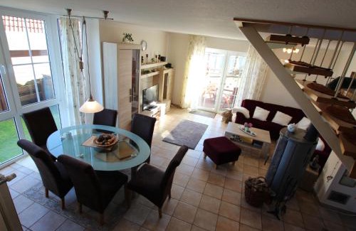Timmel House | Discover Ferienhaus Conny: Pet-Friendly Retreat with Boat