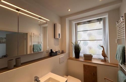 Weilburg Apartment | Experience Hofblick: Pet-Friendly Getaway with Perfect Ratings