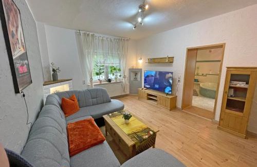Bad Brambach Apartment | Welcoming Neu Ferienwohnung Kriesten: Family-Friendly Retreat