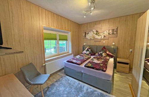 Bad Brambach Apartment | Welcoming Neu Ferienwohnung Kriesten: Family-Friendly Retreat