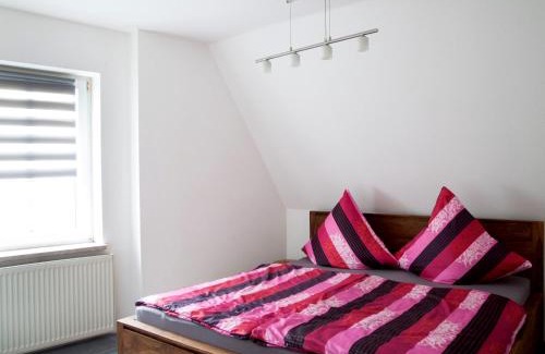 Mucheln Apartment | Cozy Ferienwohnung Muecheln Geiseltal - Family-Friendly Retreat