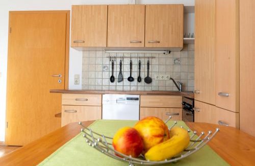 Kienberg Apartment | Family-Friendly Ferienwohnung Steffi near Beautiful Chiemsee