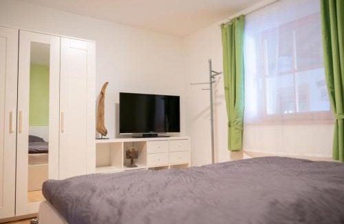 Kienberg Apartment | Family-Friendly Ferienwohnung Steffi near Beautiful Chiemsee