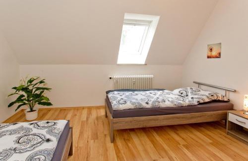 Toppenstedt Apartment | Experience Comfort at Ferienwohnung zum Wiesenblick