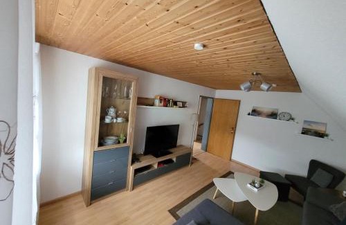 Carolinensiel Apartment | Pet-Friendly Fewo Merle with Balcony - Guest Rated 8.9/10