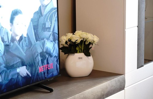 Erdberg Apartment | Modern Apartment Near City Center - Rated 9/10!