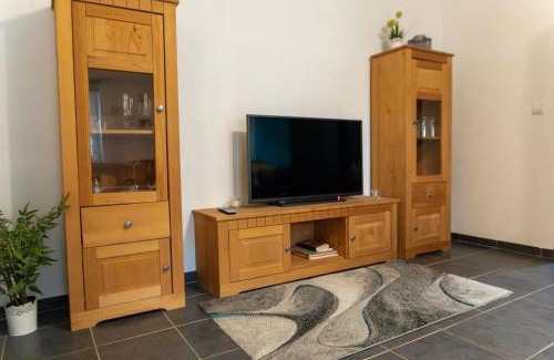 Weissenstadt Apartment | Explore Reiterhof Finkenmühle: Family & Pet-Friendly Retreat