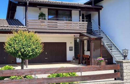 Eggstatt Apartment | Recently Renovated Apartment with Fully Equipped Kitchen