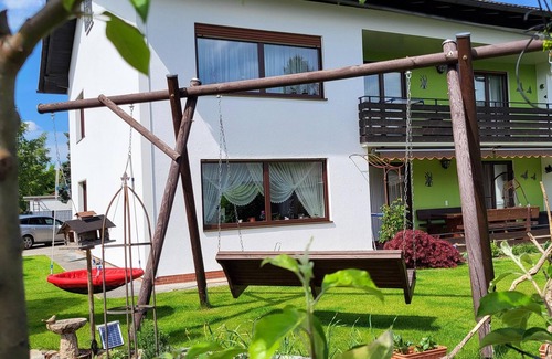 Eggstatt Apartment | Recently Renovated Apartment with Fully Equipped Kitchen