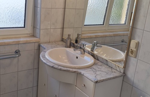 Deutschlandsberg Apartment | Recently Renovated City Apartment Near Deutschlandsberg Castle