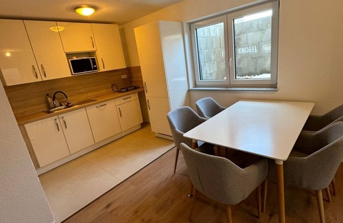 Ehingen Apartment | Cozy 3-Room Apartment with Breakfast and Family Amenities