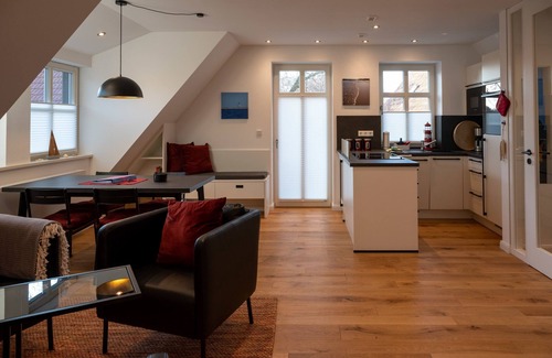 Spiekeroog Apartment | Stylish Oceanfront Apartment with Premium Amenities