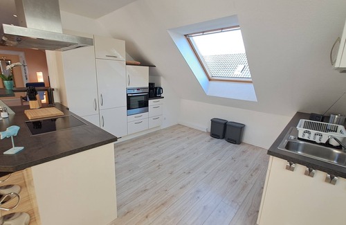 Schonberg Apartment | Family Apartment Ostsee-Möwe in Schönberg with Rooftop Terrace