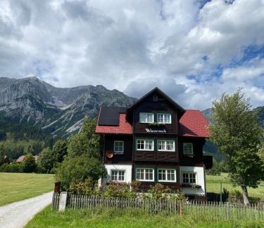 Ramsau am Dachstein Apartment | Discover Apartment Dachstein at Haus Wieseneck - Guest Rated 9.8