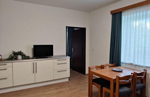 Neuhofen an der Ybbs Hotel | Family-Friendly Getaway at Neuhof with Great Amenities