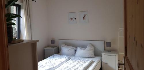 Lutzerath Apartment | Neumühle Ferienwohnung 2: Pet Friendly Retreat with Spa