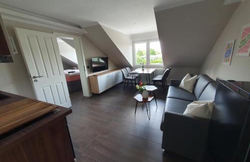 Schwerin Apartment | Modern Neumühler Hof Apartment with Garden View & Free WiFi