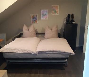 Schwerin Apartment | Modern Neumühler Hof Apartment with Garden View & Free WiFi
