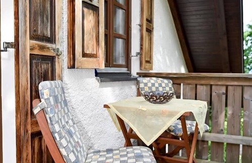 Traitsching Apartment | Idyllic Getaway with Garden Views and Family-Friendly Amenities