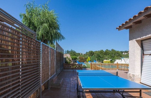 Roda de Bara House | Neus Bará 11 pax House, Wifi, garden and pool 5 minutes from beach.